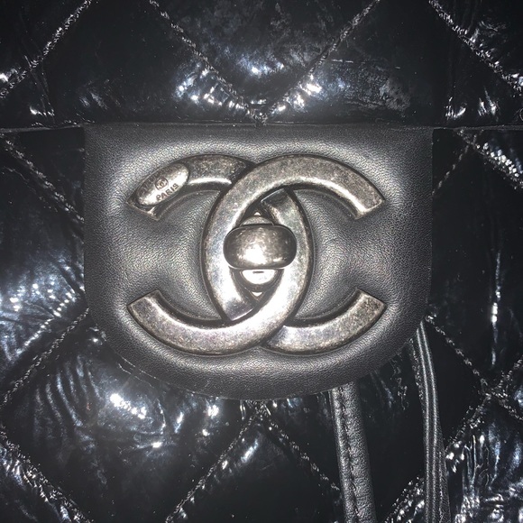 COPY - Authentic jumbo XL CHANEL lambskin backpack - Picture 3 of 8